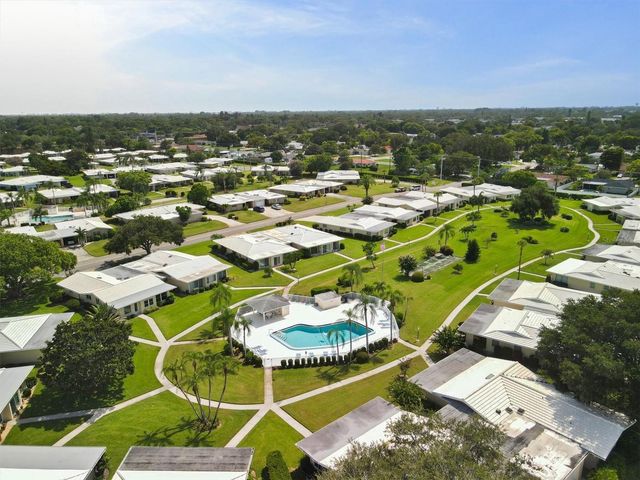 3262 BROCKTON LANE 608, Sarasota, FL 34239