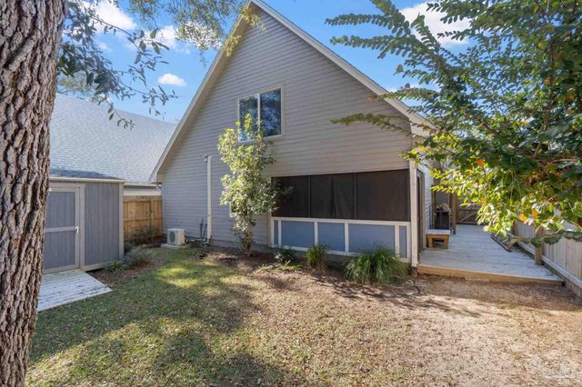 4224 Spanish Trail Pl, Pensacola, FL 32504