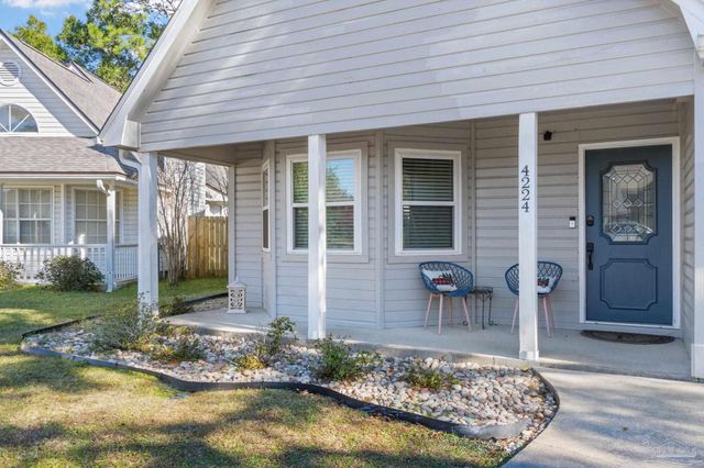 4224 Spanish Trail Pl, Pensacola, FL 32504