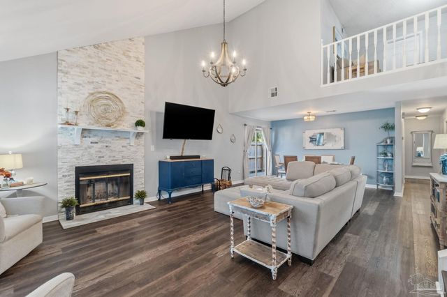 4224 Spanish Trail Pl, Pensacola, FL 32504