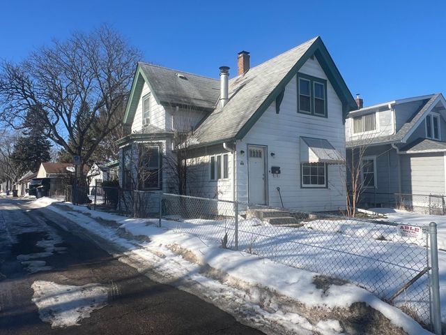 1069 Earl Street, Saint Paul, MN 55106
