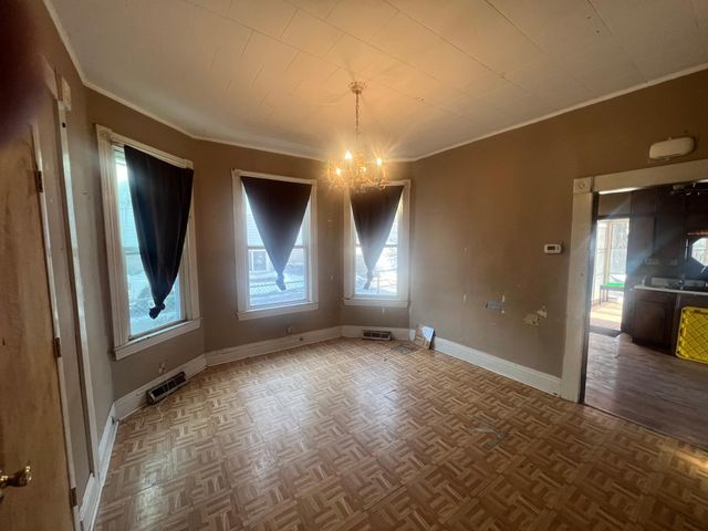 1069 Earl Street, Saint Paul, MN 55106