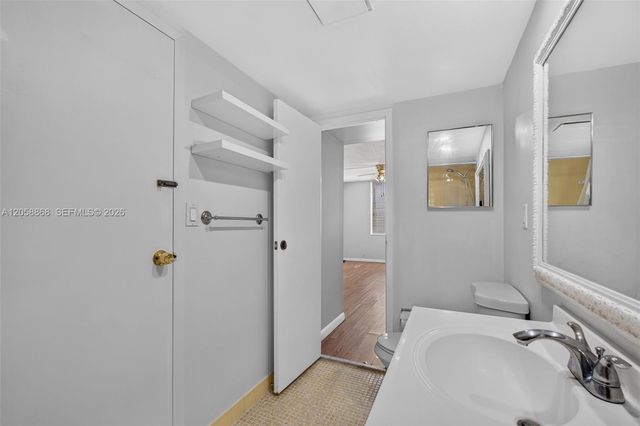 2900 NW 48th Terrace 310, Lauderdale Lakes, FL 33313