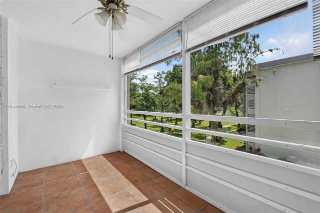 2900 NW 48th Terrace 310, Lauderdale Lakes, FL 33313