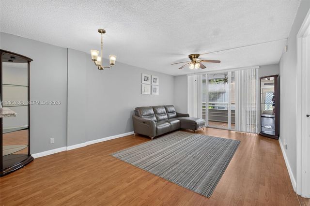 2900 NW 48th Terrace 310, Lauderdale Lakes, FL 33313
