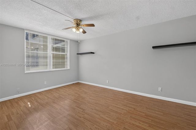 2900 NW 48th Terrace 310, Lauderdale Lakes, FL 33313