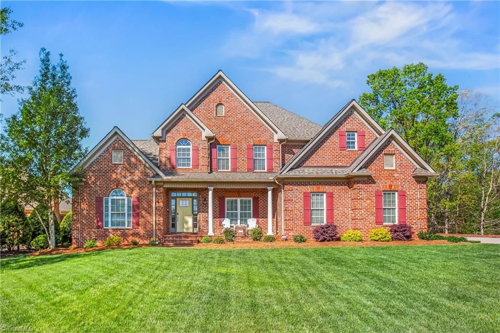 1032 Salem Village Lane, Clemmons, NC 27012