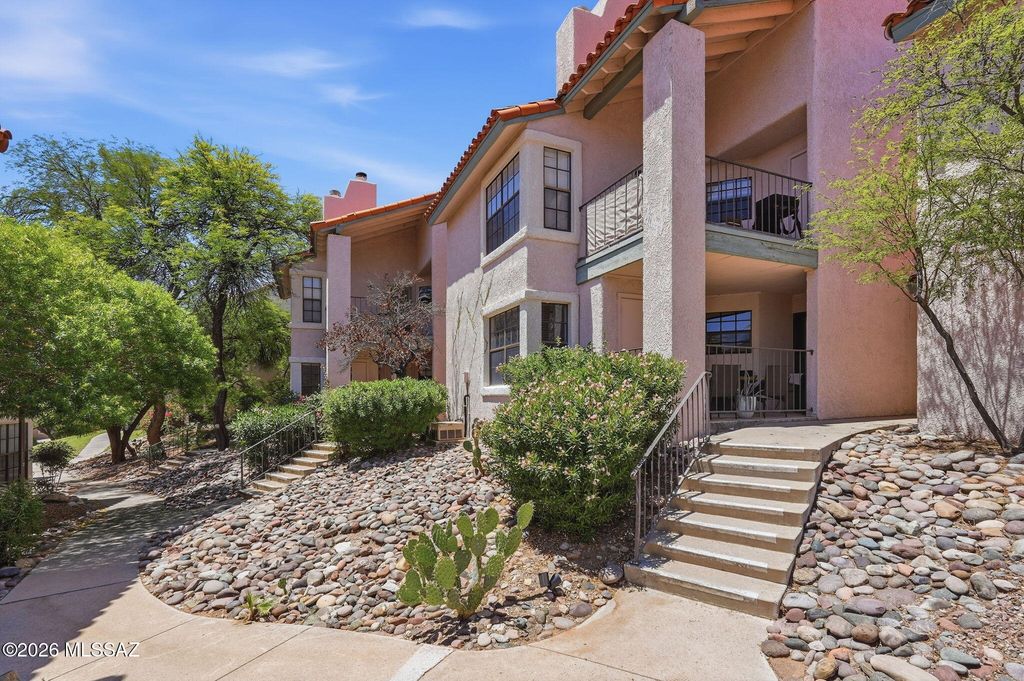 6490 N Tierra de las Catalinas Apt 91, Tucson, AZ 85718