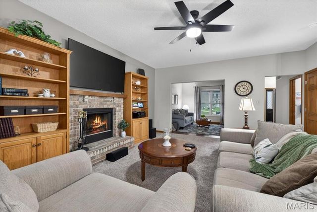 297 Grand Drive, O'fallon, MO 63366