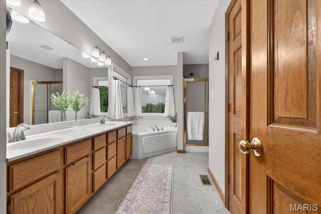 297 Grand Drive, O'fallon, MO 63366