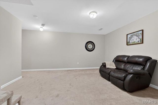 297 Grand Drive, O'fallon, MO 63366