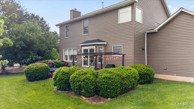 297 Grand Drive, O'fallon, MO 63366