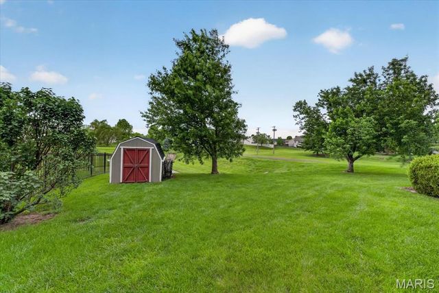 297 Grand Drive, O'fallon, MO 63366