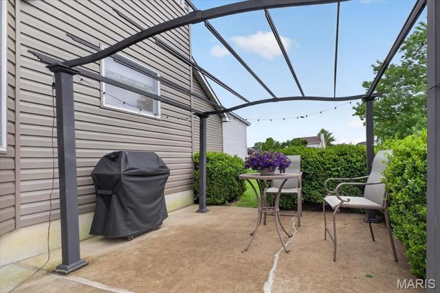 297 Grand Drive, O'fallon, MO 63366