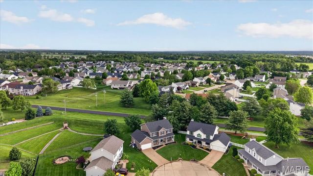297 Grand Drive, O'fallon, MO 63366
