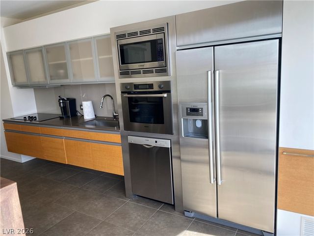 3722 Las Vegas Boulevard 1812, Las Vegas, NV 89158