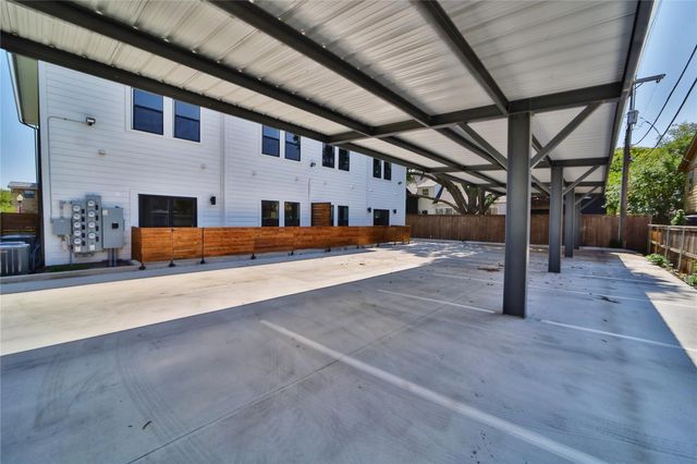 1322 Lipscomb Street 201, Fort Worth, TX 76104