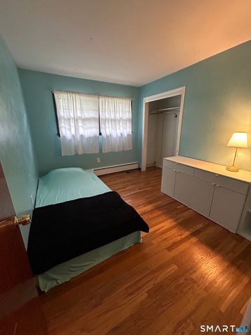 18 Russo Drive, Hamden, CT 06518