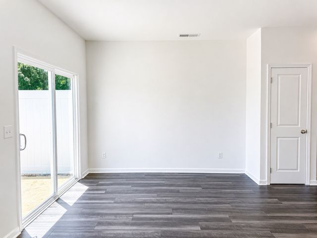230 Darlington Drive, Dickson, TN 37055