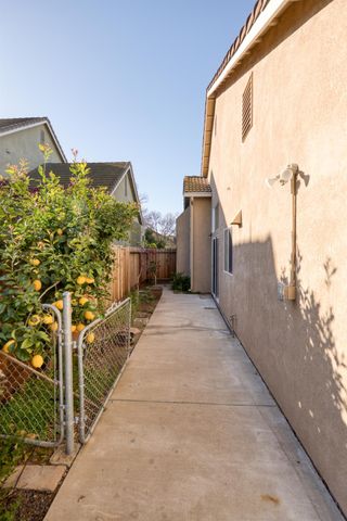 3601 Chant Dr, Modesto, CA 95355