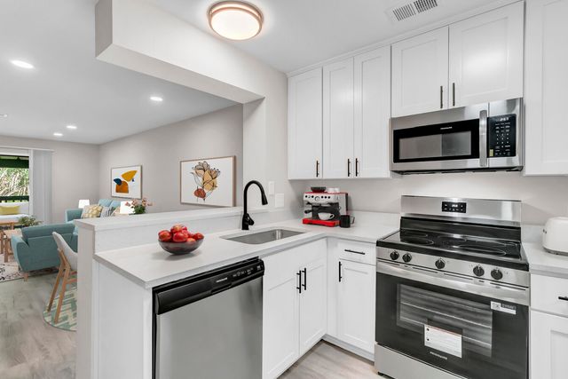1530 Fort Johnson Road Apt 1k, Charleston, SC 29412