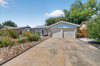 512 Park Center Boulevard, Saginaw, TX 76179