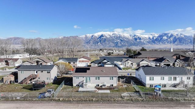 1086 S 150 W, Tremonton, UT 84337