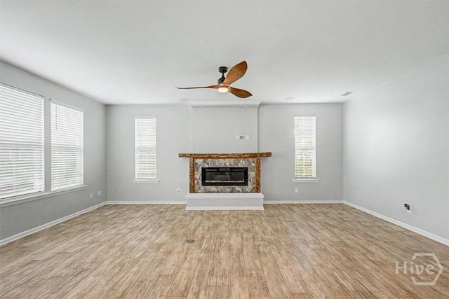 18 Minning Loop, Richmond Hill, GA 31324