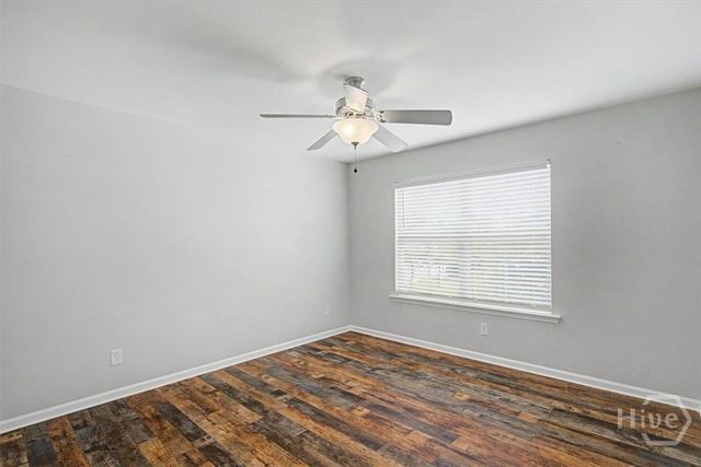 18 Minning Loop, Richmond Hill, GA 31324