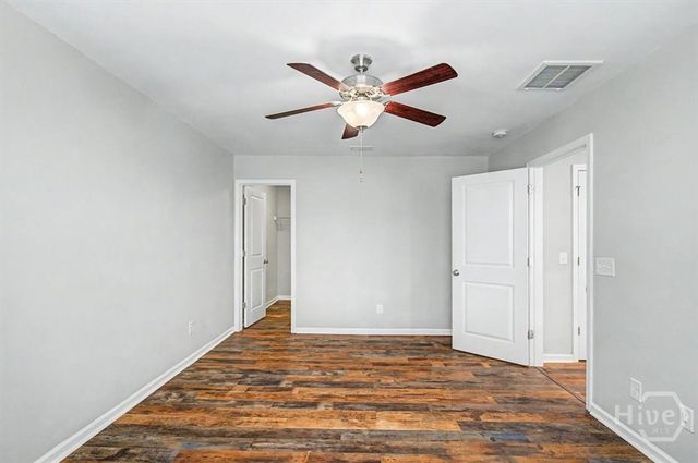18 Minning Loop, Richmond Hill, GA 31324