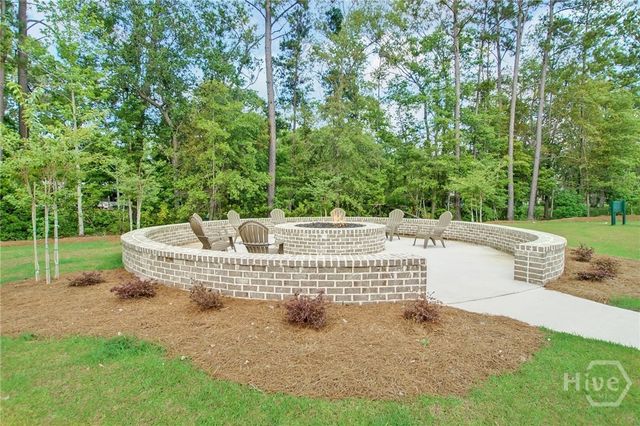 18 Minning Loop, Richmond Hill, GA 31324