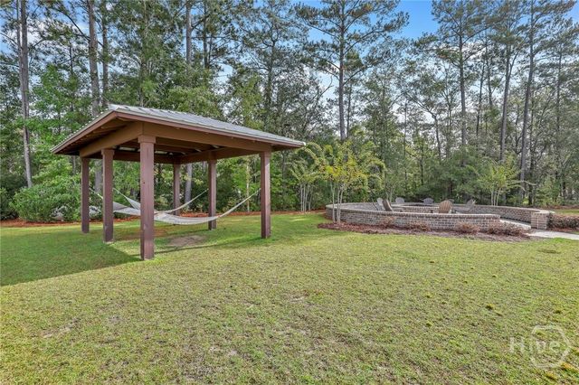 18 Minning Loop, Richmond Hill, GA 31324