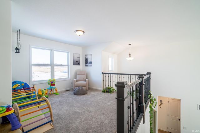 3880 W Kings Pass, Warsaw, IN 46582