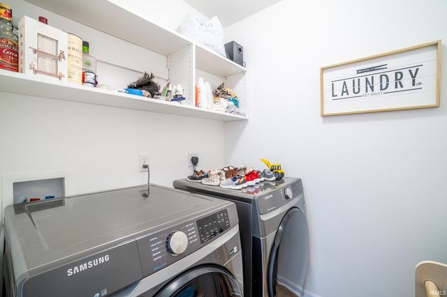 3880 W Kings Pass, Warsaw, IN 46582