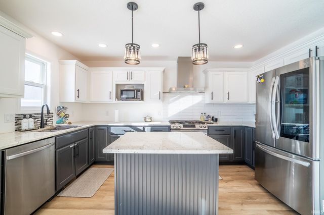 3880 W Kings Pass, Warsaw, IN 46582