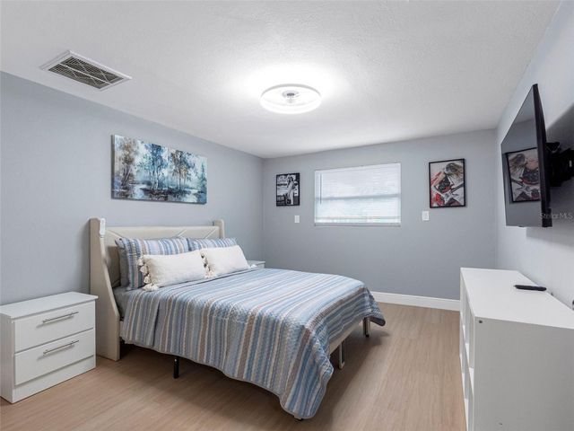 1036 VIKING DRIVE, Holiday, FL 34691
