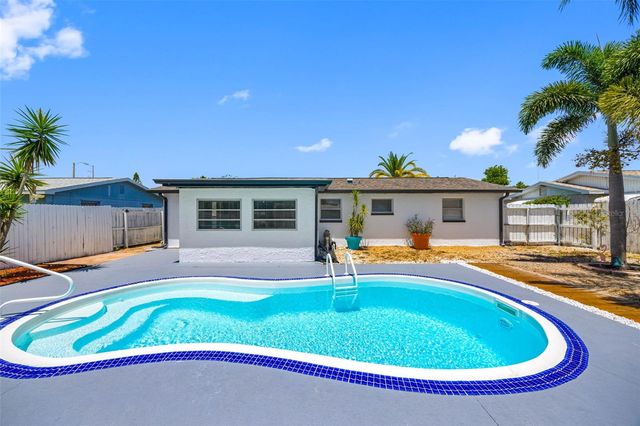 1036 VIKING DRIVE, Holiday, FL 34691