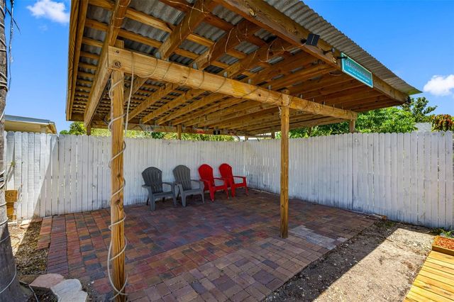 1036 VIKING DRIVE, Holiday, FL 34691