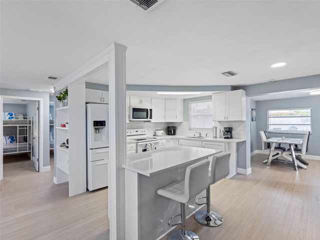 1036 VIKING DRIVE, Holiday, FL 34691