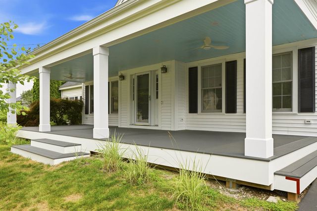 3 Sandstone Drive, Nashua, NH 03063