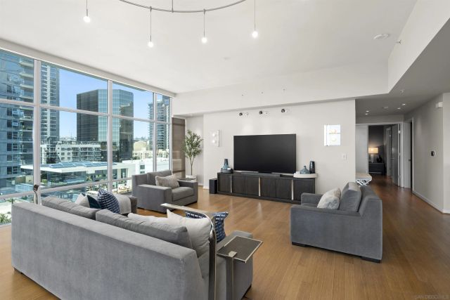 1262 Kettner Blvd 901, San Diego, CA 92101