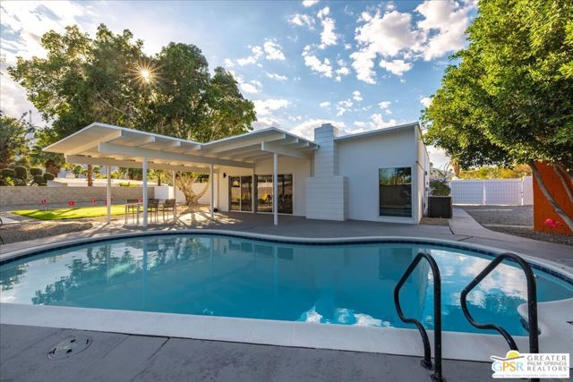 2410 N Starr Road, Palm Springs, CA 92262