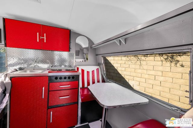 2410 N Starr Road, Palm Springs, CA 92262