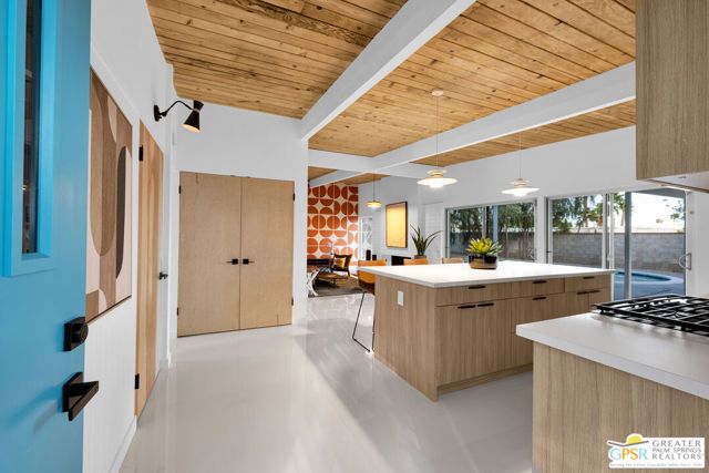 2410 N Starr Road, Palm Springs, CA 92262