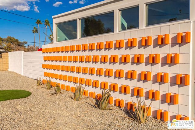 2410 N Starr Road, Palm Springs, CA 92262