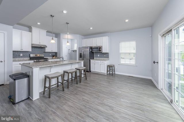 53 OAK LN, Carneys Point, NJ 08069