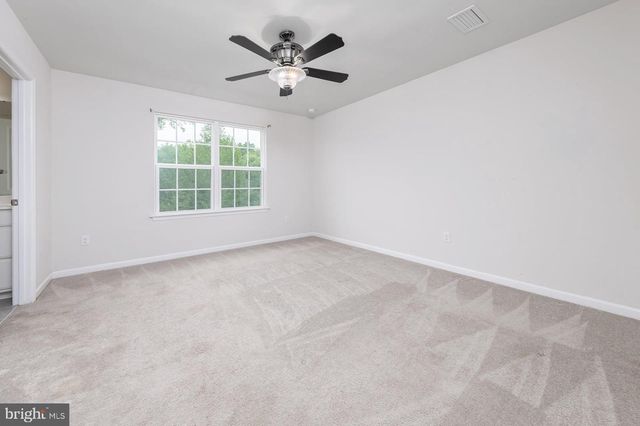 53 OAK LN, Carneys Point, NJ 08069