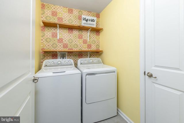 53 OAK LN, Carneys Point, NJ 08069