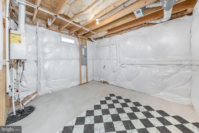53 OAK LN, Carneys Point, NJ 08069