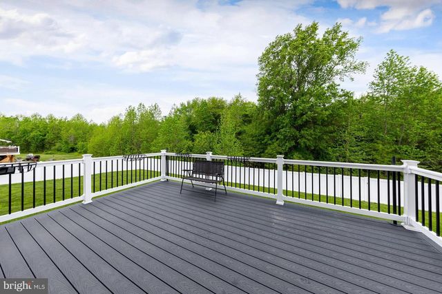 53 OAK LN, Carneys Point, NJ 08069